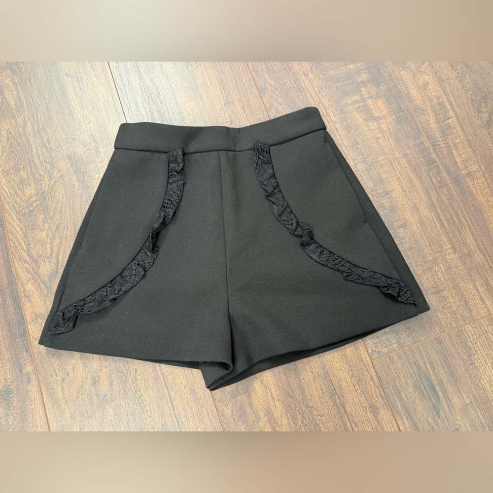 Maje Inala Ruffle Shorts - Picture 3 of 5